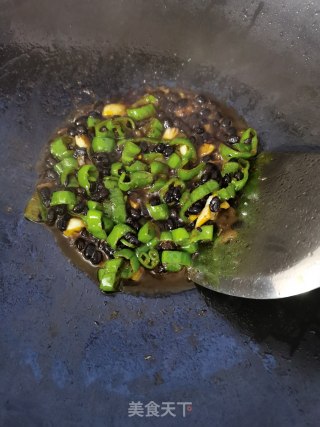 豆豉紫苏煮辣椒步骤5