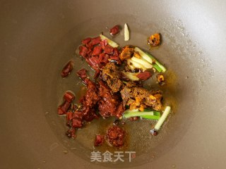 青花椒水煮鱼步骤7