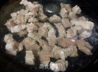 西红柿土豆青菜炖牛肉步骤4