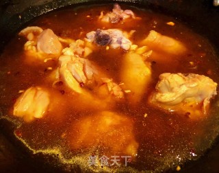 香菇鹌鹑蛋炖鸡腿步骤8