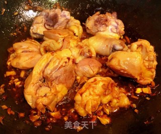 香菇鹌鹑蛋炖鸡腿步骤7