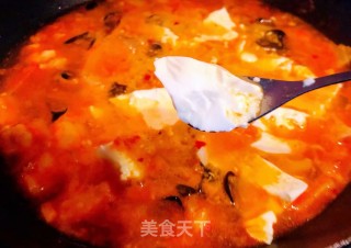 辣白菜金针菇猪头肉豆腐汤步骤9