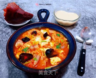 辣白菜金针菇猪头肉豆腐汤步骤13