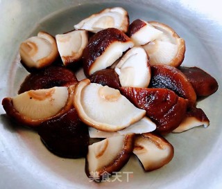 香菇魔芋炖排骨步骤5
