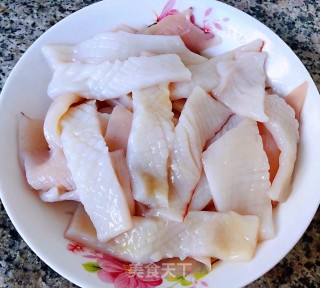韭菜胡萝卜炒鱿鱼#家常小炒#步骤4