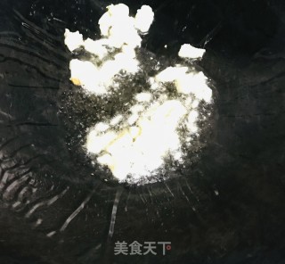 叉烧炒茄子蒜薹步骤5