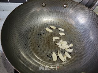 奶白菜炒平菇步骤5