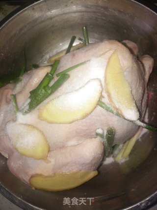 电饭煲烧鸡步骤5