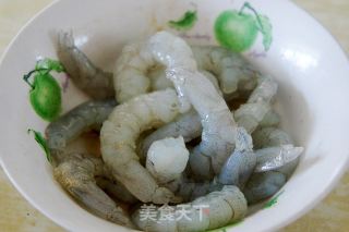 虾仁炒芦笋步骤2