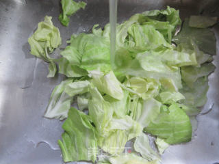 肉片牛心菜炒铁棍山药粉条步骤4