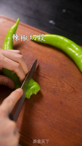 东北家常菜：辣椒干豆腐步骤2