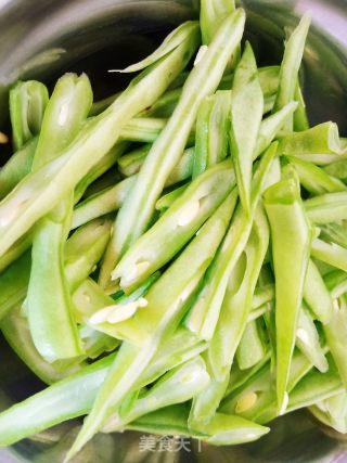 四季豆鸡丝步骤3