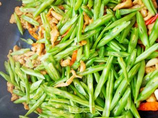 四季豆鸡丝步骤8