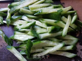 炒红薯粉步骤1