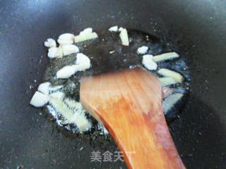 蒜薹炒鳝丝步骤3