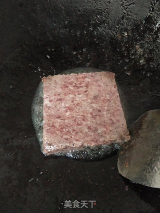 牛肉粒翻炒白菜花步骤4