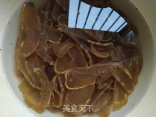 芹菜炒土豆干步骤2