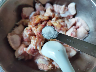 家常干煸辣子鸡步骤4