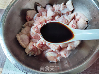 家常干煸辣子鸡步骤3