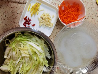 白菜粉丝肉丸煲步骤1