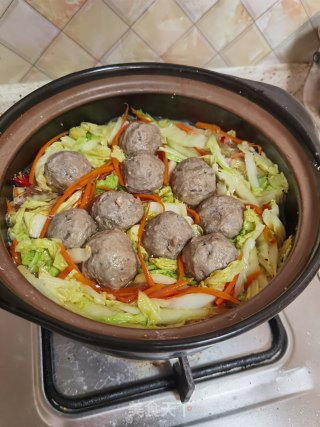 白菜粉丝肉丸煲步骤10