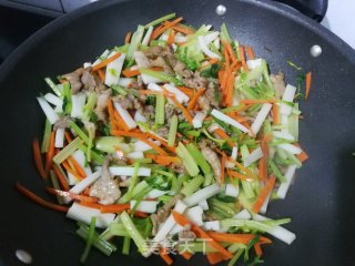 芹菜肉片炒年糕步骤10