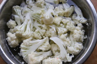 干煸花菜步骤3