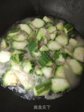 丝瓜煮水饺步骤7