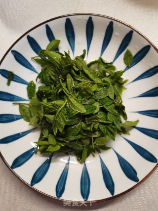 花椒叶炒鸡蛋步骤1