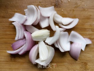 荷兰豆洋葱茶油炒鸡蛋步骤3