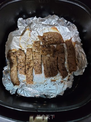 烤黑椒牛排拼芦笋步骤8