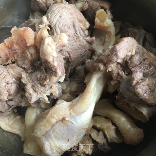 红烧牛筋步骤1