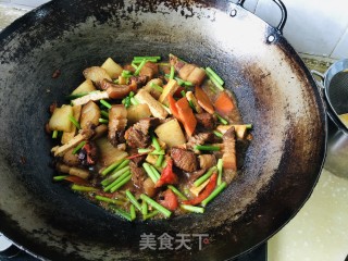 家庭版红烧肉大烩菜步骤11