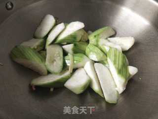 油蛤炒丝瓜步骤4