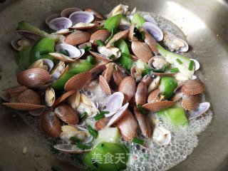 油蛤炒丝瓜步骤8