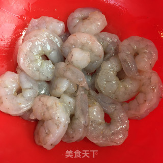 虾仁煎鸡蛋步骤1