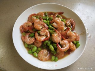 鲜虾焖毛豆步骤9