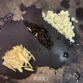 豉汁蒸鱼头步骤2