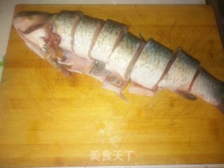 电饭煲焖鱼步骤2
