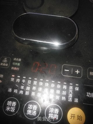 电饭煲焖鱼步骤11