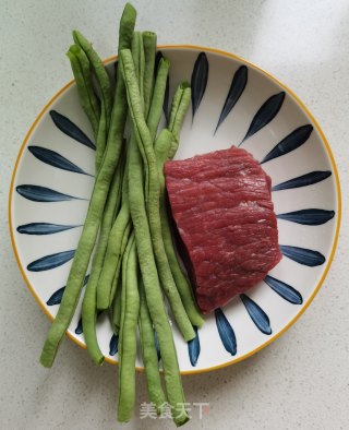 豆角炒牛柳步骤1