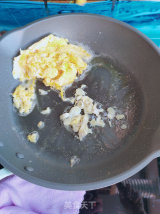 白玉菇西红柿炒鸡蛋步骤7