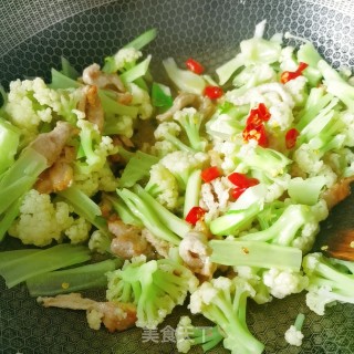 花椰菜炒肉步骤8