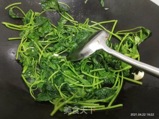 蒜香地瓜苗步骤3