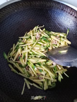 家常小炒嫩南瓜步骤6