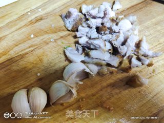 五花肉丁炒豆角丁步骤1
