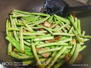 五花肉烧豆角步骤5