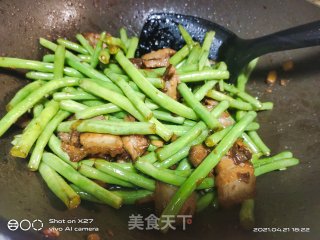 五花肉烧豆角步骤9