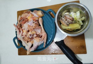鲍鱼烧鸡步骤1