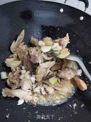 鲍鱼烧鸡步骤4